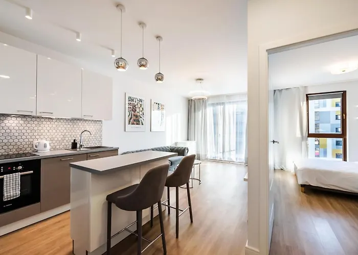 Wola Bloom By Bookinghost شقة وارسو